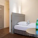 Friedrich Von Schiller Hotel