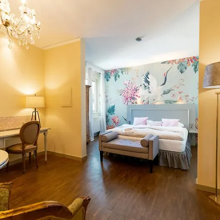 Friedrich Von Schiller Hotell