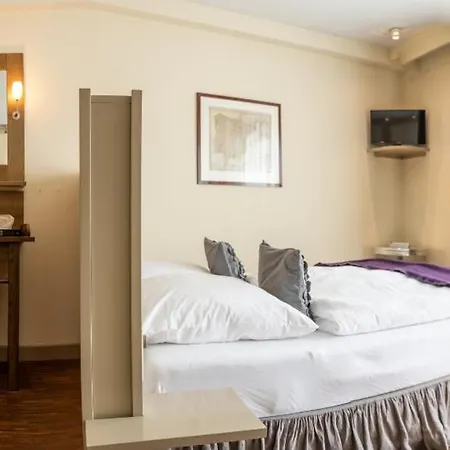 Bed & Breakfast Friedrich Von Schiller Bietigheim-Bissingen