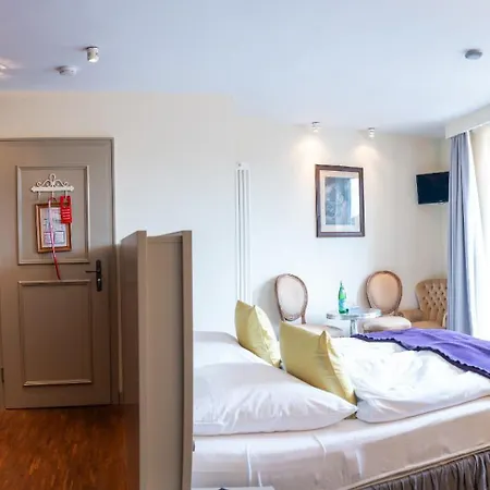 Friedrich Von Schiller Bed & Breakfast
